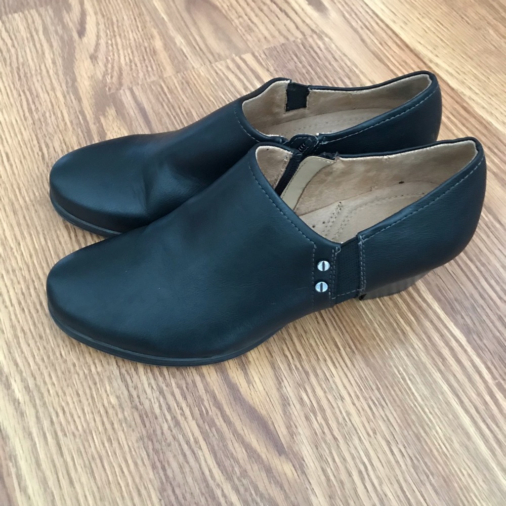 Black Shoes